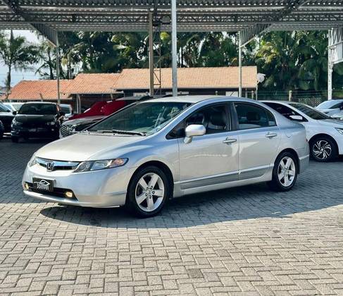 HONDA CIVIC 1.8 LXS 16V FLEX 4P AUTOMÁTICO